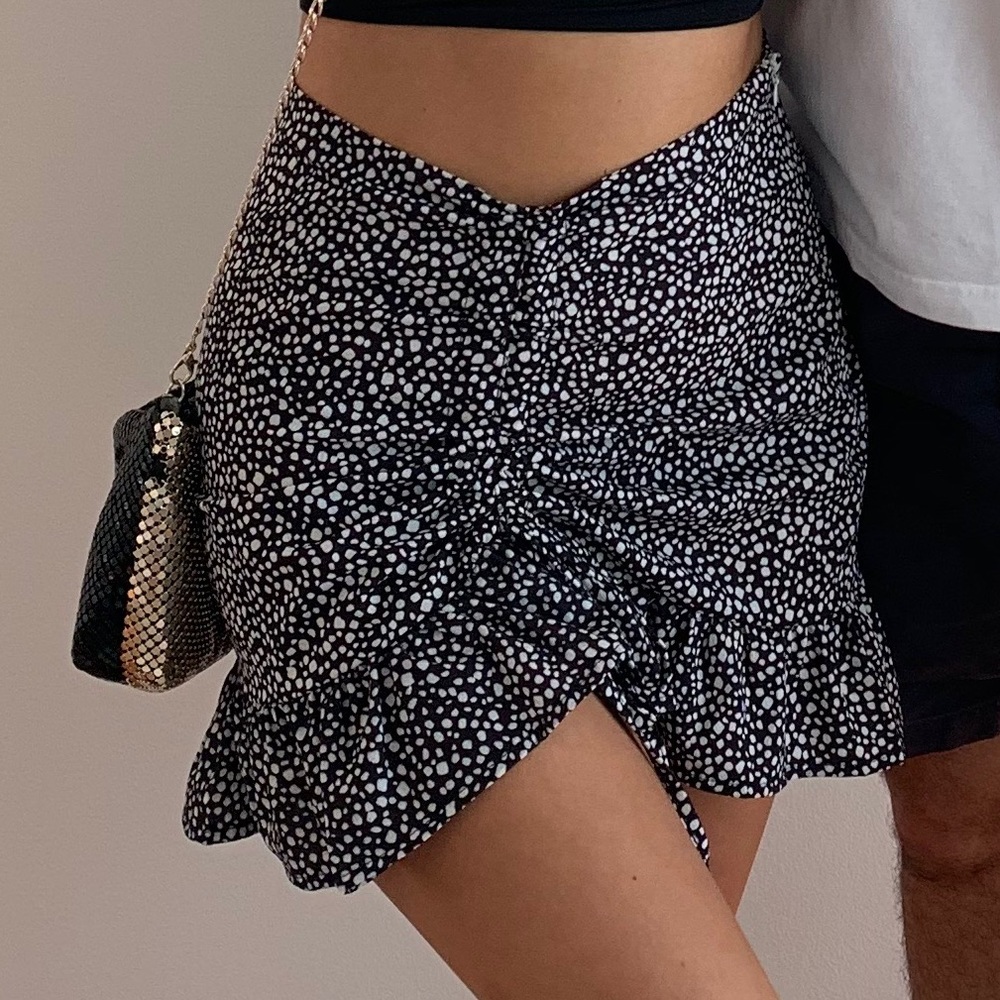 Black & White Scrunch Skirt